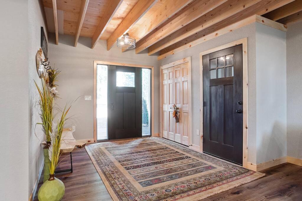 The Haven-Rustic Secluded Cabin Custer Exterior photo
